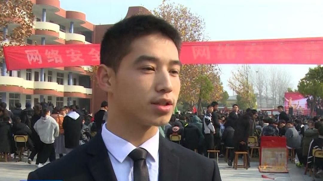 临颍：三高举办纪念一二·九运动歌唱比赛，18个班参加了决赛