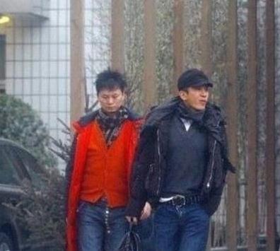 被捅三刀的明星,毛宁回应丑闻事件