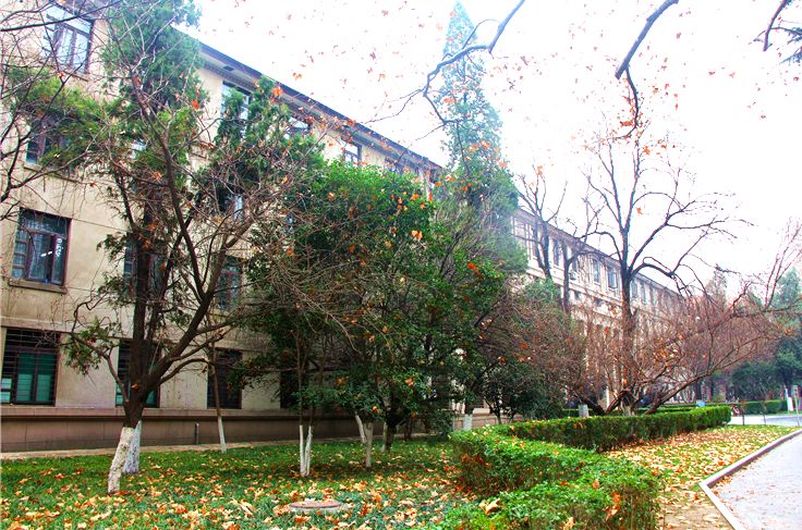 西安建筑科技大学是几本,西安建筑科技大学华清学院