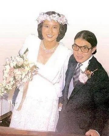 三房太太，13名子女，争夺几百亿家产，霍家宫斗比港剧精彩多了