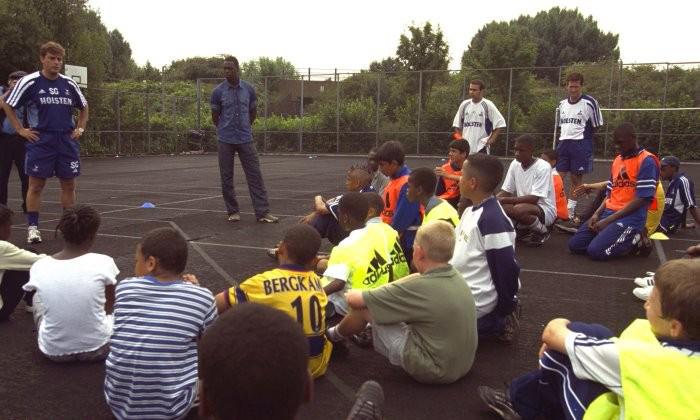 国际足联给家长的11条陪孩子踢球守则你都做到了吗？