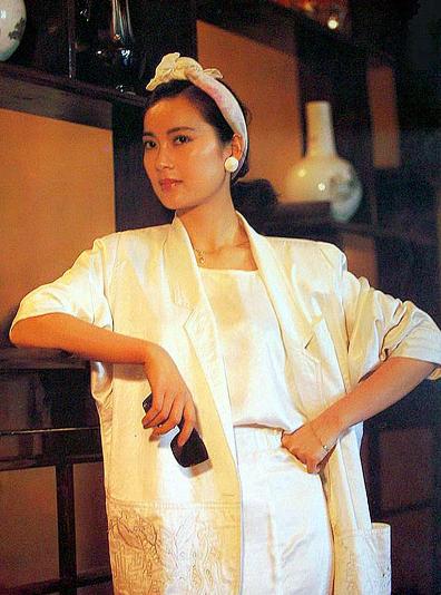 8大“海岩女郎”现状：有人幸福美满，有人嫁伪豪门老公负债过亿