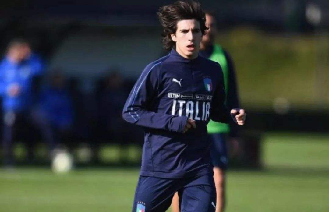 意大利时隔58年重新夺欧洲杯冠军,皮尔洛加图索时期意大利阵容