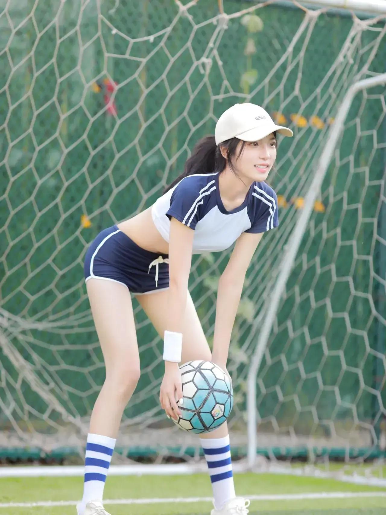 随风奔跑是自由的方向吗,随风奔跑自由是方向mv