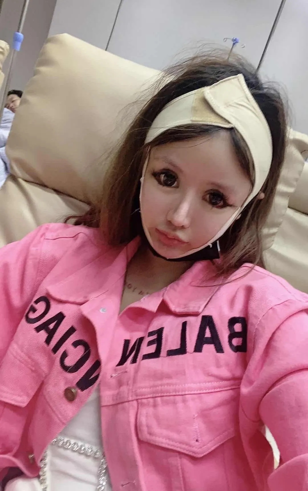 十三岁女孩变蛇精,13岁开始变美