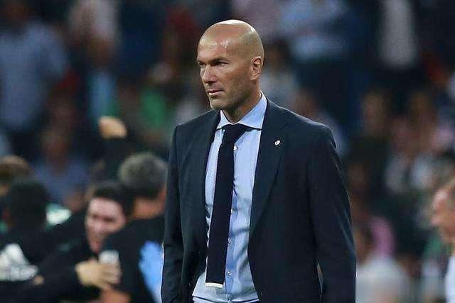 星耀足坛赛季最佳,星耀年度最佳球会球员