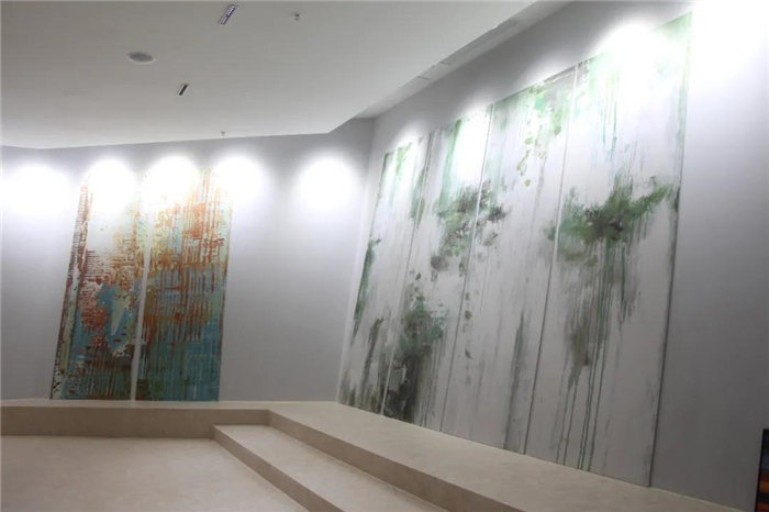 最具建筑感总部展厅亮相！华岩品致打造“百店百面”赋能“牛商”