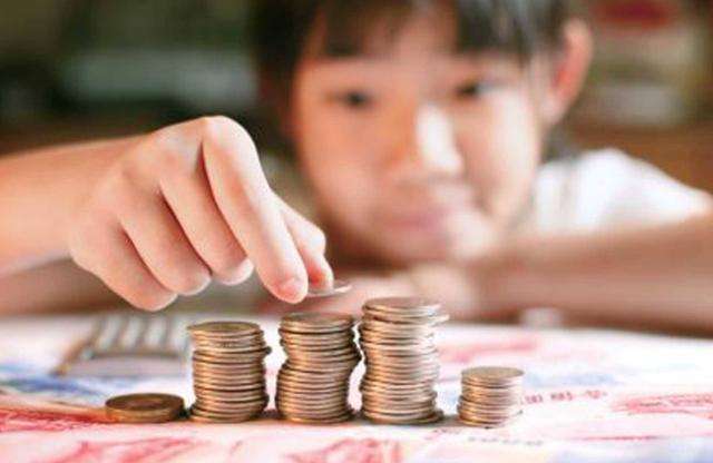 孩子老偷钱打了还是偷要如何教育,对于孩子偷钱怎么教育