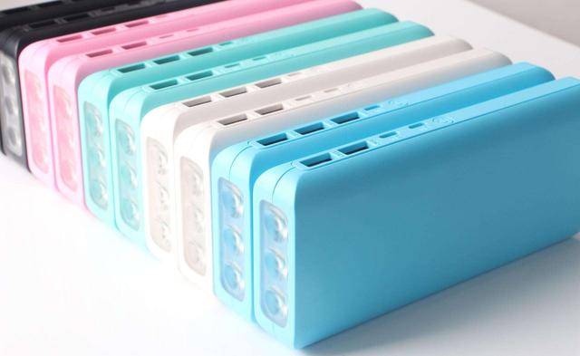 充电宝在30几度夏天会热爆炸吗,充电宝放车里夏天会爆炸吗