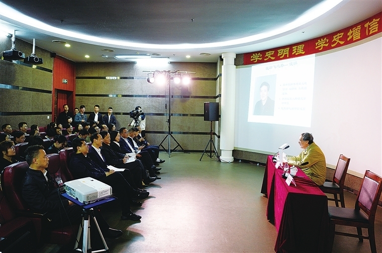 基层英雄事迹新闻稿,英雄事迹激励成长和感悟