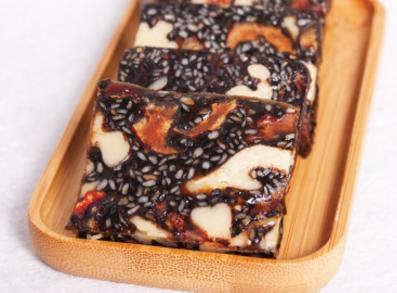 纯手工阿胶糕补气血加营养,阿胶糕在家制作的有营养吗