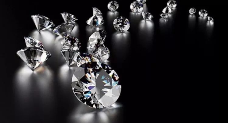 “Versace事件”最新更新，首席创意官亲自道歉