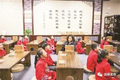 扬子晚报视频,扬子晚报与人民日报