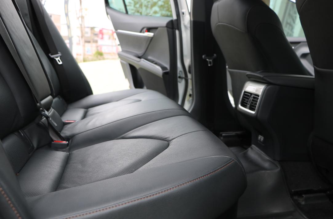 八代凯美瑞10万公里车主感受,第八代凯美瑞12万公里值得入手嘛