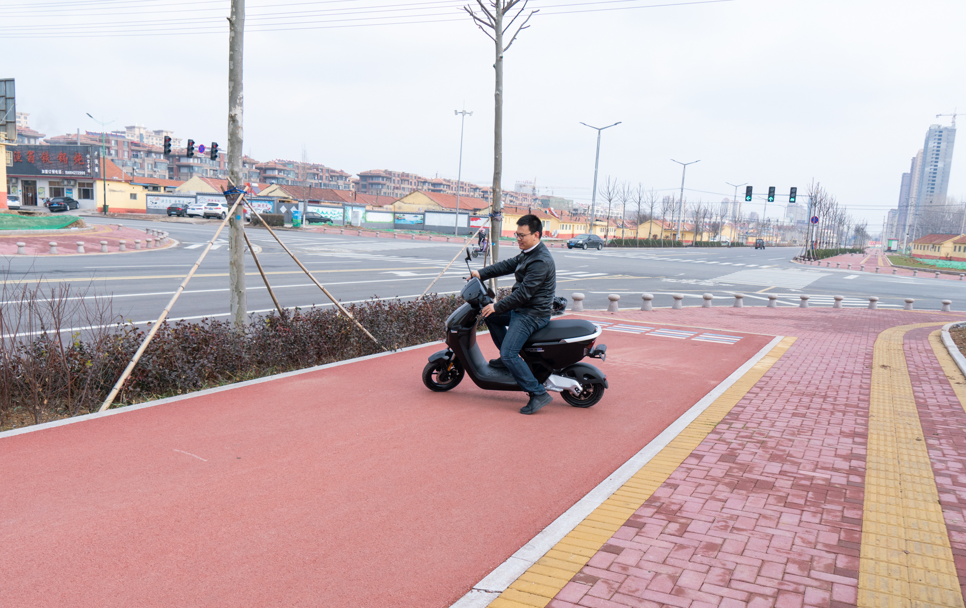 电动车别只认小牛，钱江摩灵能上三种牌，十分给力