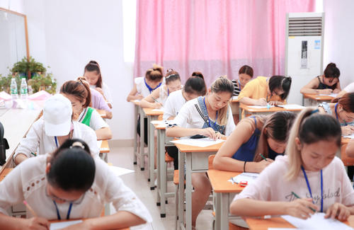 2021年各校录取分数线有所下降吗,2021年各校录取分数线出来啦