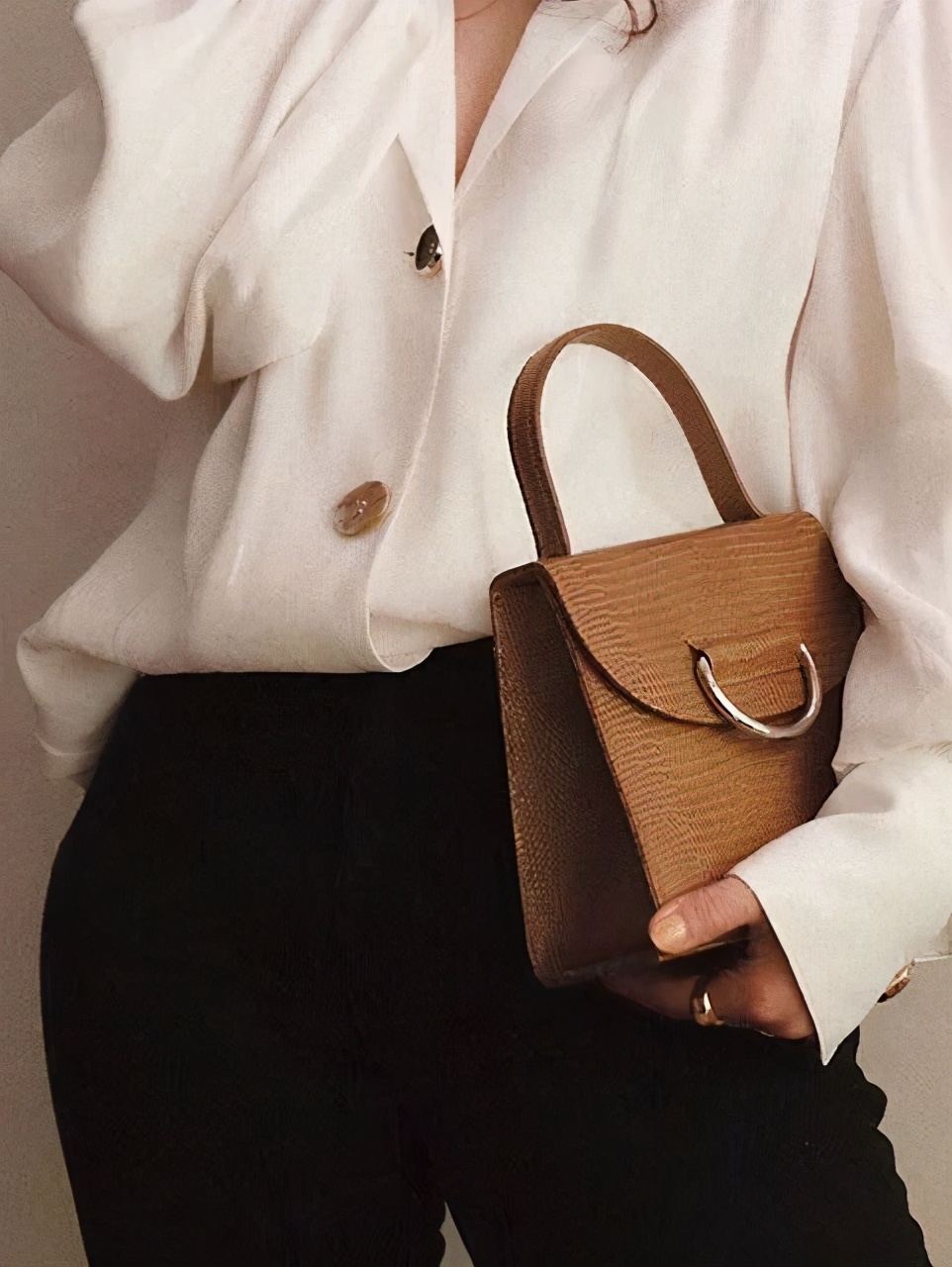 送礼困难？小众包包怎么样？