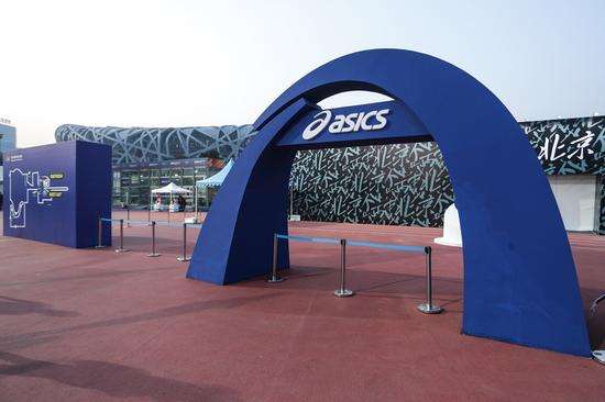 亚瑟士跑鞋之王多少钱,亚瑟士鞋销量如何