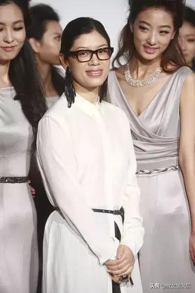 玛丝菲尔女装正品羊绒大衣,玛丝菲尔女装品牌价位