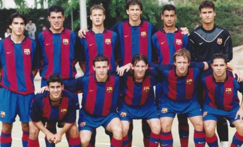 梅西靠天赋打开足球之路,梅西在哪年开始踢足球