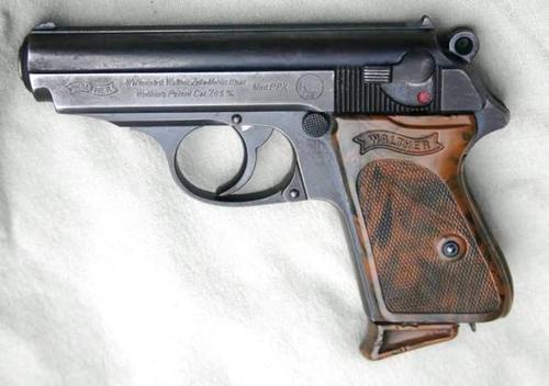 从51式到84式，新中国独立研制*用军**手枪的艰辛历程