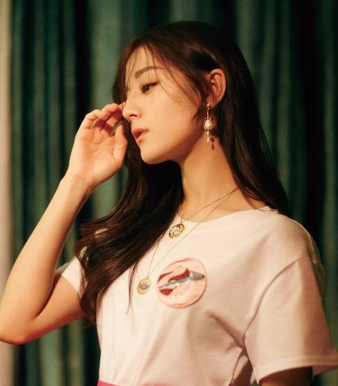 迪丽热巴香港知名度,迪丽热巴英皇