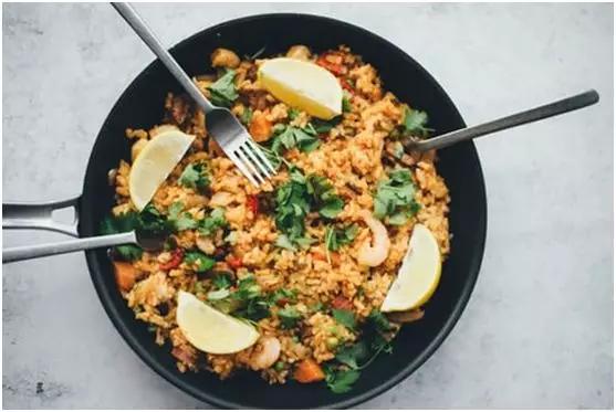 大肚腩肥胖的原因,人到中年发胖怎么解决