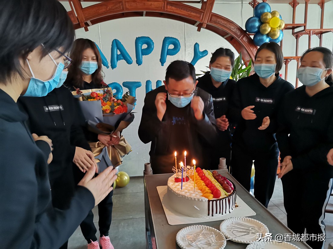 你保护我们，我们温暖你！云南“OK先生”战地生日别样情