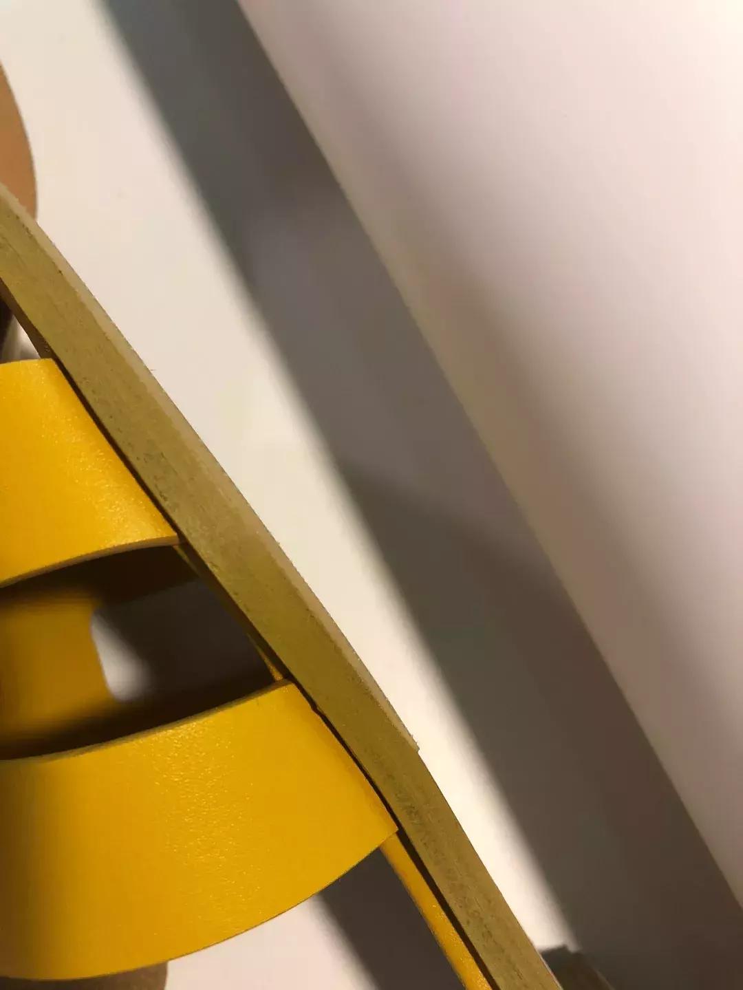 杭州有个达人，19年来拯救10万件潮包！