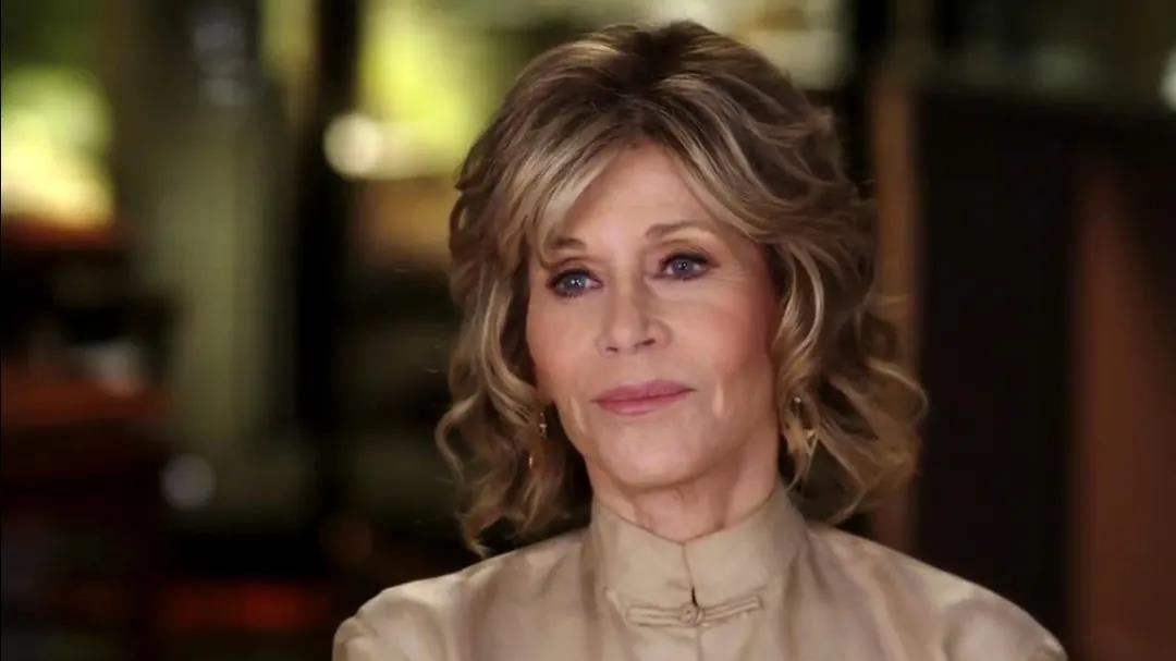 嫁过著名导演、政治家、大亨，简·方达这八十年是怎么过的？