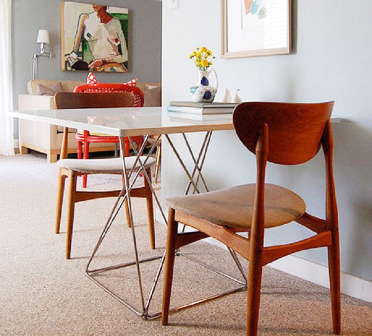 菜凉了才能放桌子上，掉漆，留印，难擦洗，想把实木换玻璃餐桌？