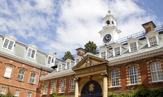 上海最贵的国际学校一年要多少钱,上海最贵的学校学生