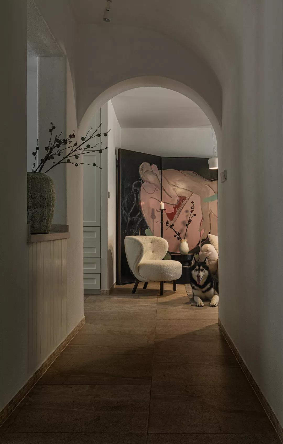 「恋·家」90后花艺师的森系生活，在洞穴里建花房