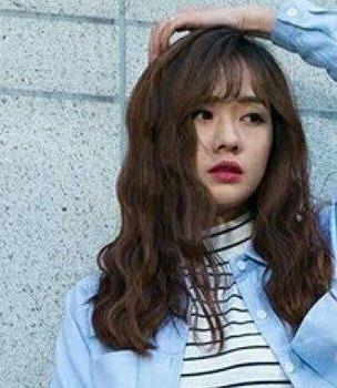 女生国字脸适合什么发型学生党,国字脸女生适合什么发型最新