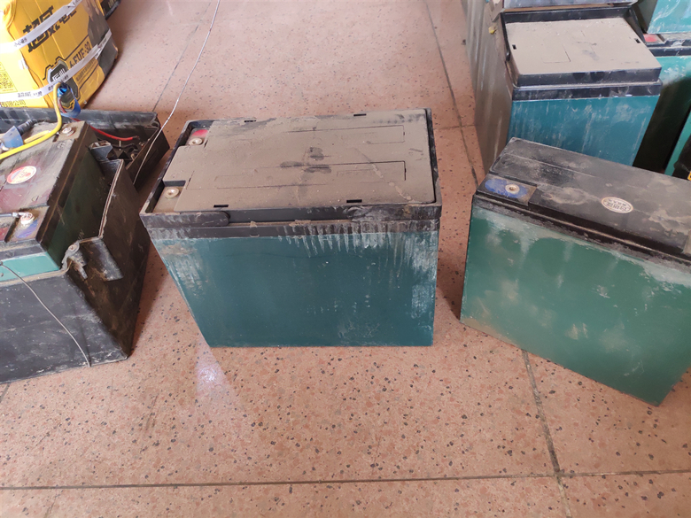 电瓶修复要不要加液,电瓶修复学技术多少钱