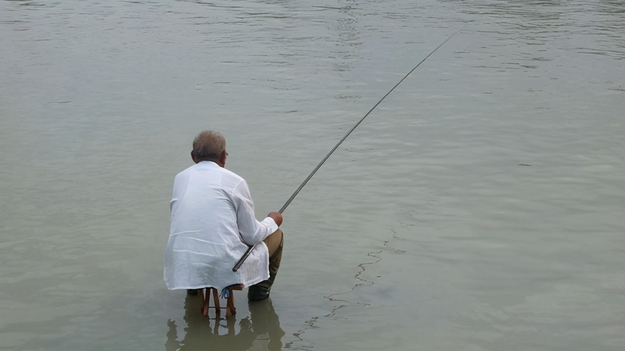 调五钓二和调四钓二哪个灵,调四钓二调漂技巧视频教程