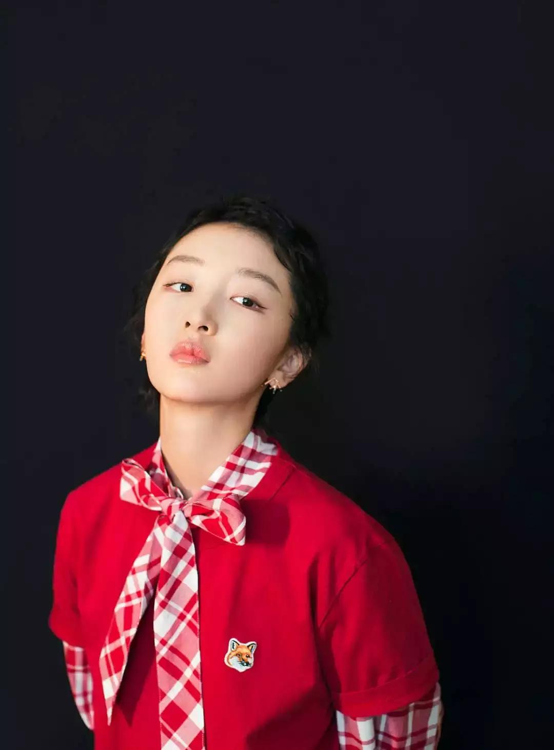 周冬雨当记者,周冬雨在记者采访时说喜欢谁