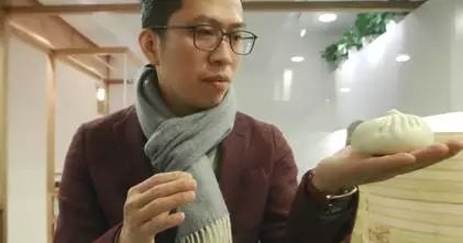 靠卖包子一年就赚了10个亿,只卖包子一天能卖多少钱