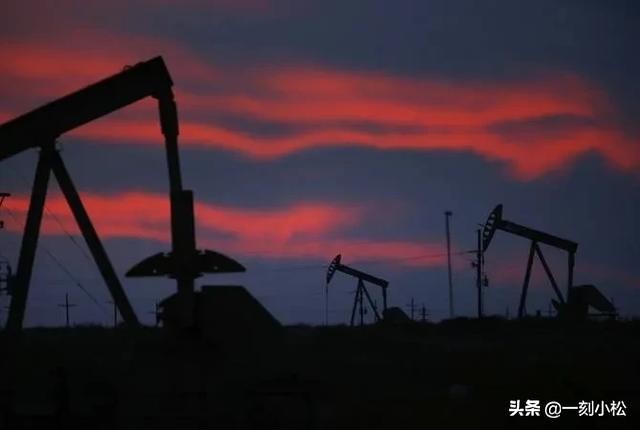 卢布暴跌外汇,卢布贬值股市暴跌