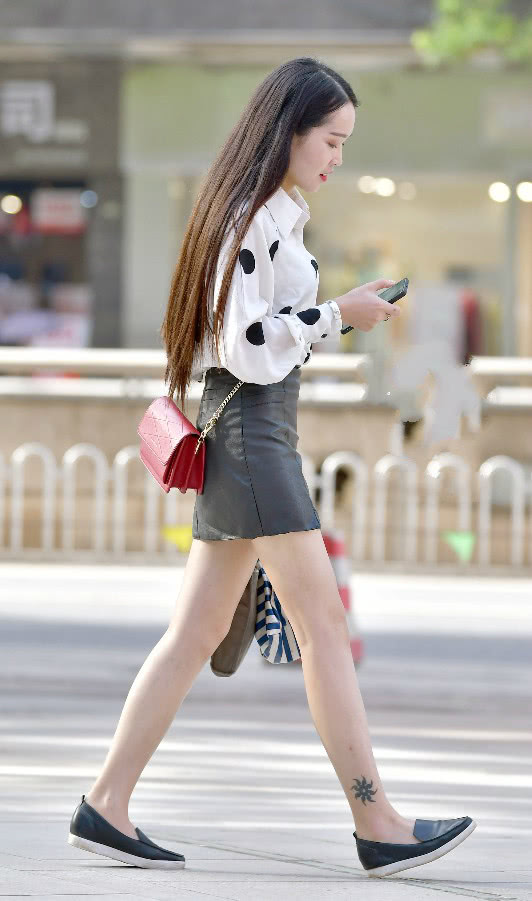 薄底不用系鞋带的小白鞋,懒人鞋不用系鞋带帆布鞋