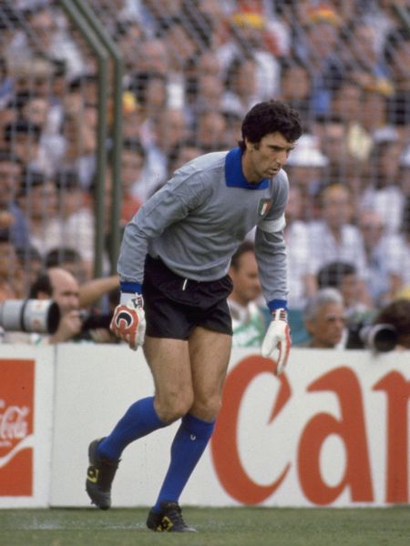 意大利足球历史十大巨星,意大利十大传奇巨星