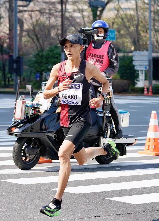 竞速手表推荐200左右,高驰pace2运动手表选哪个颜色