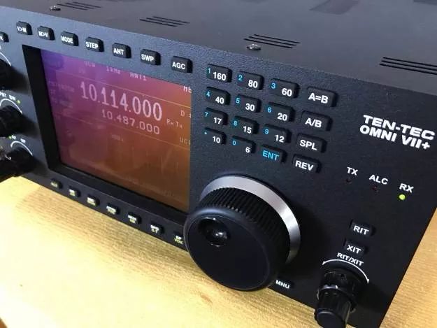 售价高达2699美元的Ten-Tec互联网远程控制短波收发信机