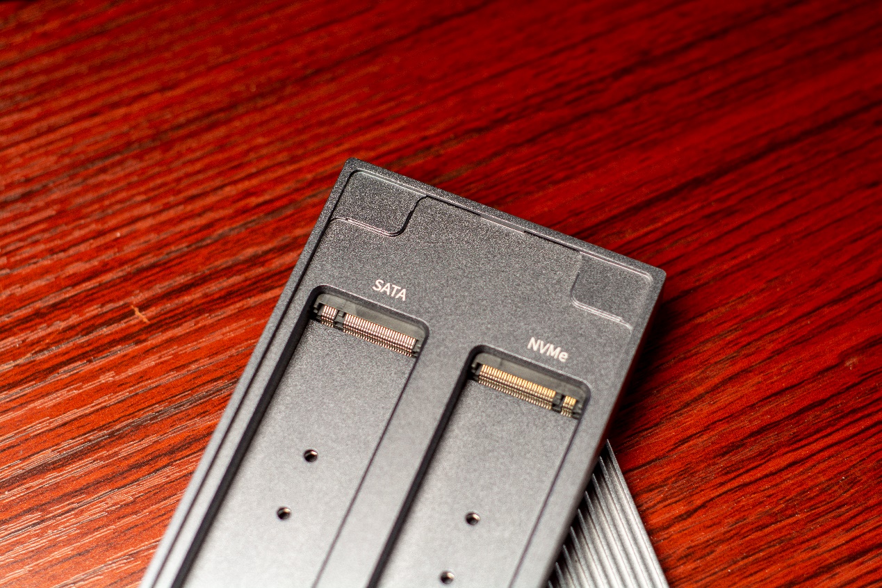 奥睿科雷速固态硬盘,奥睿科usb4.0固态硬盘盒测评