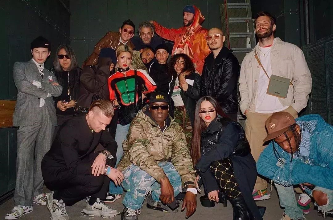 权志龙个人品牌耐克,adidas权志龙