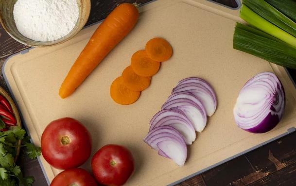 砧板变黑怎么搞干净,怎样去除砧板发霉变黑