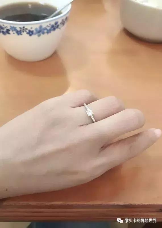 这些东西买的时候肉痛却天天用,她们说值了