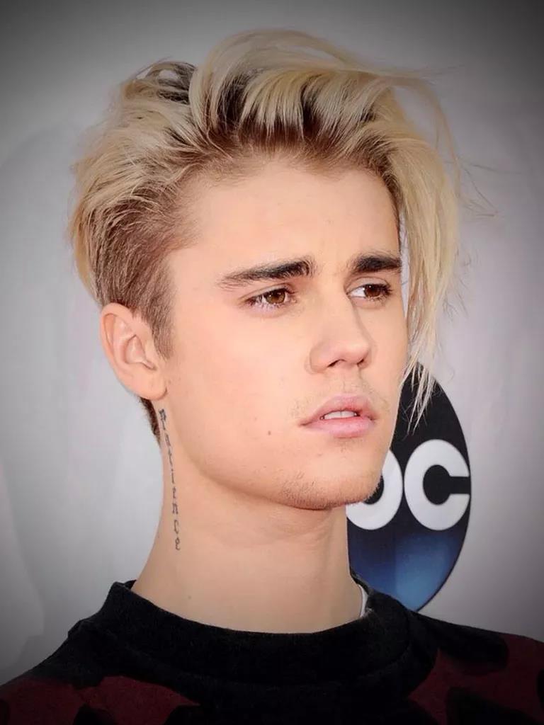 丁日，你妈喊你回家剪头了