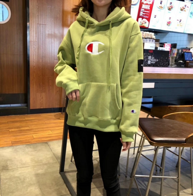 冠军卫衣红色带帽新款加绒,刺绣卫衣男装加绒最新款