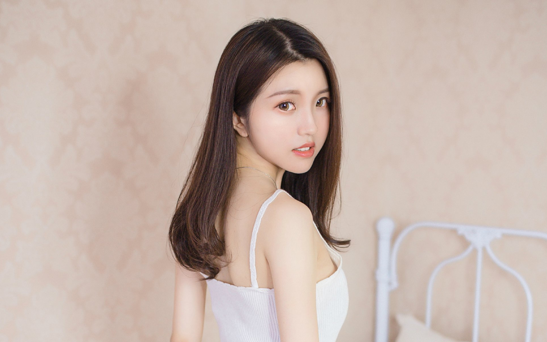 如何巧妙加妹子微信,如何套路刚认识的女生加微信